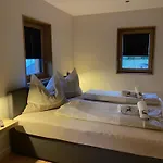 Haus Wolfsbach Апартаменты
